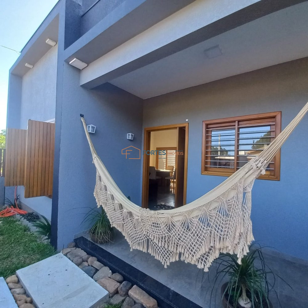 Casa à venda  no Village - Capão da Canoa, RS. Imóveis