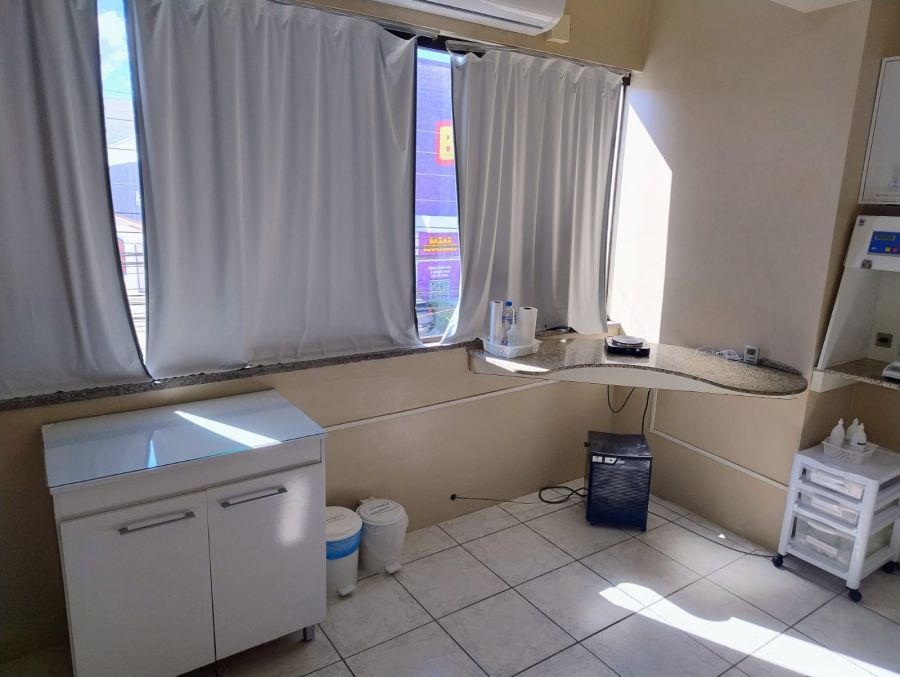 Laborat�rio para produ��o de s�lidos (c�psulas) e lavat�rios 2�piso